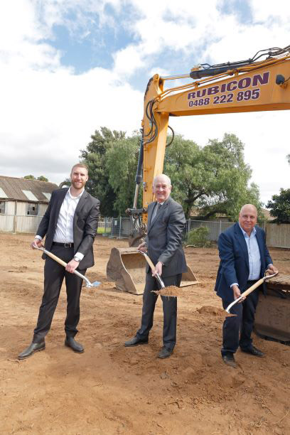 Unison CEO James King, Minister for Housign Richard Wynne and Victorian Treasurer Tim Pallas turn the first sod at our new Werribee development